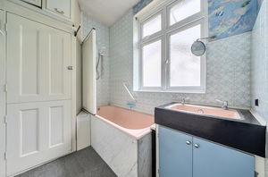Bathroom- click for photo gallery